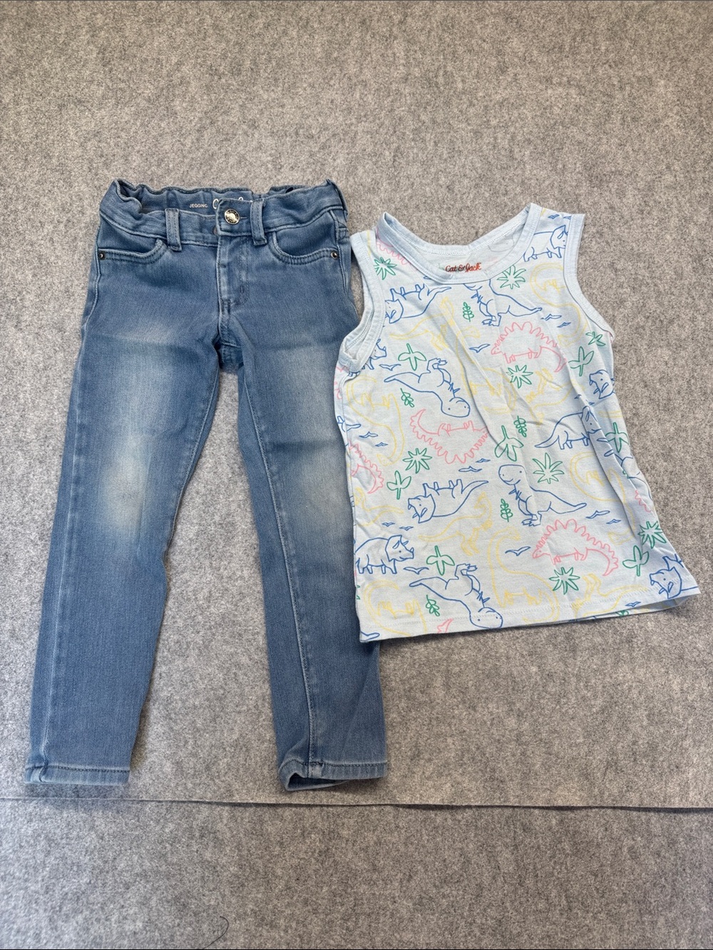 🌵‎ Girls 4T Shirt & Pants